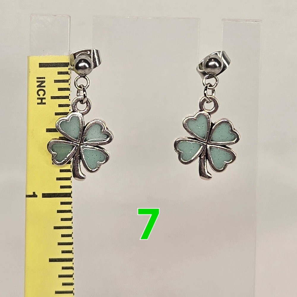 Shimmering Clover Drop Earrings - Picture 5 of 6